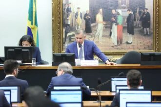 CCJ da Câmara aprova fim da aposentadoria como punição para juízes