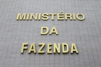 Com precatórios, previsão de déficit primário soma R$ 52 bilhões