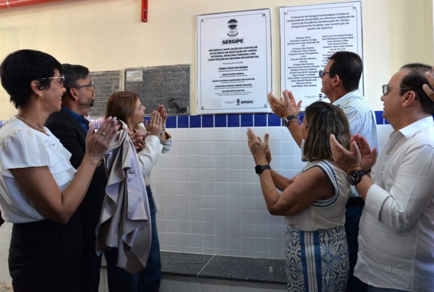 Comunidade Escolar de Propriá comemora entrega do novo Centro de Excelência Graccho Cardoso