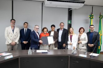 Ensino da língua francesa será ampliado na rede pública estadual