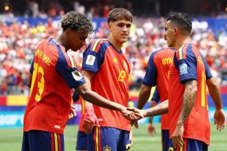 Espanha repete feito do Brasil de 1958 em classificação sobre Áustria