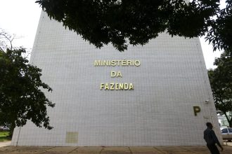 Governo deve recorrer ao STF sobre PEC de agentes de saúde