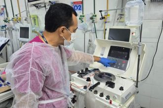 Huse realiza procedimento inédito de plasmaférese e amplia assistência a pacientes com doenças neurológicas