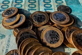 Inflação usada para corrigir salários acumula 4,33% em 12 meses