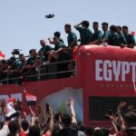 Jogadores do Egito são recebidos como heróis após atuação na Copa