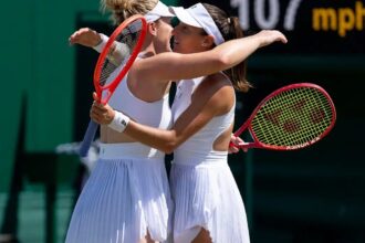 Luisa Stefani busca vaga na final de duplas femininas em Wimbledon