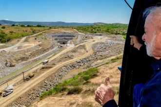 Lula inaugura túnel de transposição das águas do São Francisco no RN
