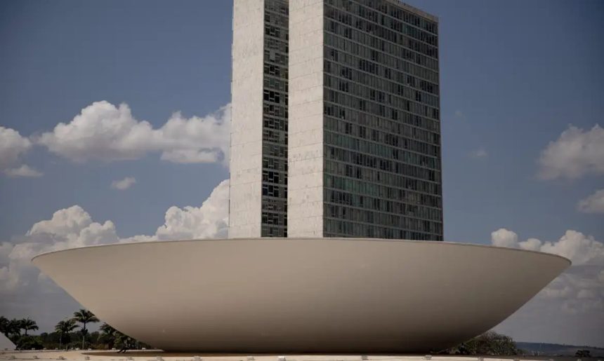 Motta cria comissão para analisar PEC que reduz maioridade penal