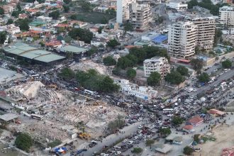 Número de mortos passa de 2 mil e Venezuela decreta luto de sete dias