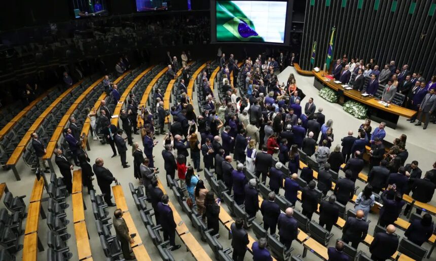 Um terço dos partidos explicou controle de emendas parlamentares