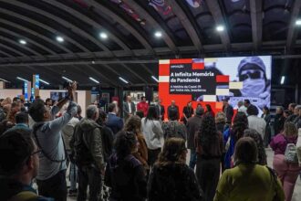 Vivências de brasileiros na pandemia são tema de mostra em São Paulo