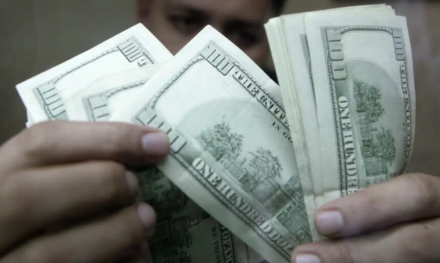 Dólar sobe a R$ 5,19 após tom mais duro de presidente do Fed