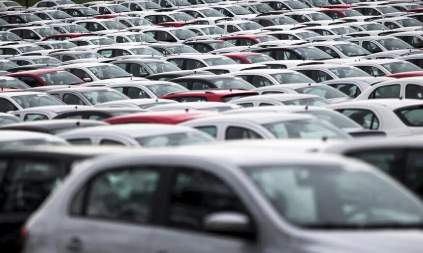 Emplacamentos de veículos cresceram 10% em julho