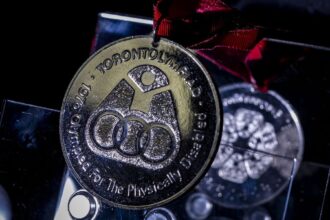 Familiares celebram legado de primeira medalha paralímpica do Brasil