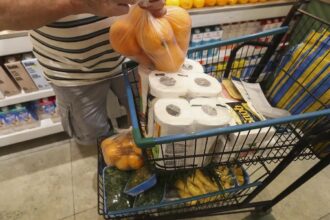 INPC registra deflação em julho e acumula alta de 4,10% em 12 meses