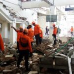 Indonésia: número de mortos no terremoto chega a 100