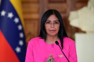 Presidente da Venezuela confirma acordo petrolífero com Estados Unidos
