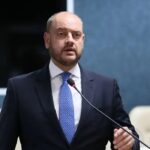 Rio exonera 6,1 mil comissionados e prevê economia de R$ 221 milhões