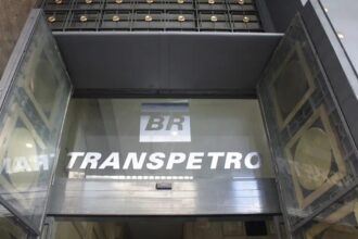 Transpetro abre concurso público com salário inicial de até R$ 15 mil