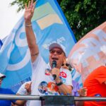 “Aracaju reconhece nosso trabalho”, afirma governador Fábio após percorrer zona norte em grande carreata