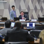 Ajustes no texto adiam votação da MP da “taxa das blusinhas”