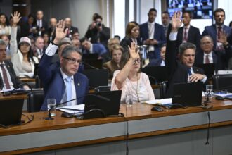 CCJ do Senado aprova texto-base da PEC da Segurança Pública