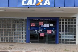 Empregados da Caixa rejeitam proposta da empresa e greve continua