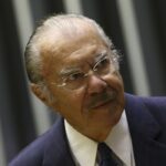 Ex-presidente José Sarney segue internado em hospital de São Paulo