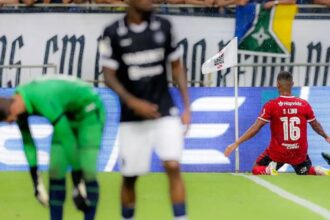 Flamengo supera Remo em Belém e vira líder provisório do Brasileirão