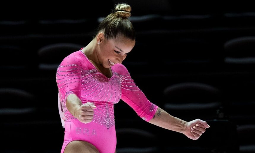 Flávia Saraiva é ouro nas assimétricas da Copa do Mundo de ginástica
