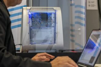 Novo computador quântico educacional passa a ser usado no Senai