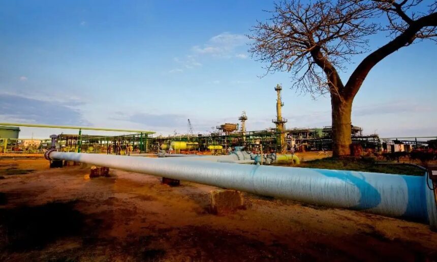 Petrobras fecha acordo de cooperação na área de petróleo em Moçambique