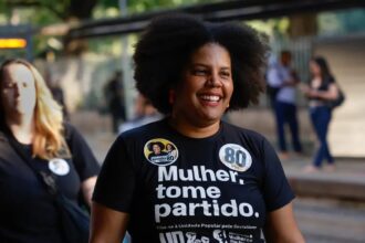 Samara Martins propõe dobrar salário mínimo e instituir escala 4×3