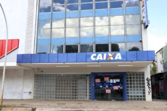 Trabalhadores da Caixa decidem na próxima semana sobre fim da greve