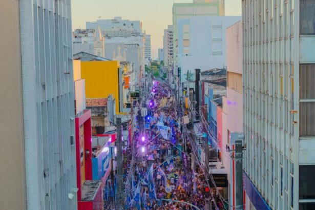 Mais de 15 mil mulheres lotam o Centro de Aracaju em apoio a Fábio Mitidieri