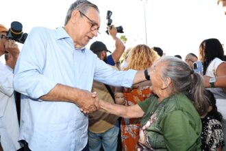 Eduardo Amorim participa da Procissão de Nossa Senhora da Piedade