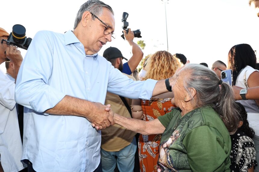 Eduardo Amorim participa da Procissão de Nossa Senhora da Piedade
