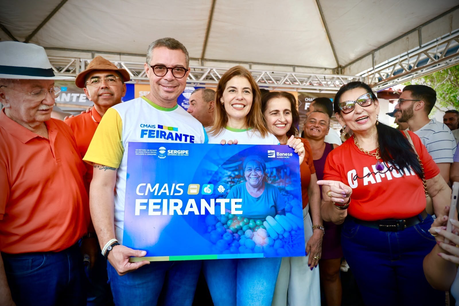 Governador Fábio Mitidieri em ação de assistência social em Sergipe