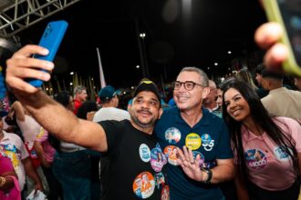 Fábio reúne milhares de pessoas em Malhada dos Bois, Aquidabã e Muribeca e população abraça reeleição