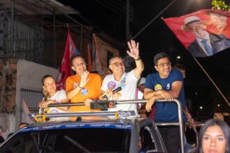 Minicarreata de Fábio no bairro Industrial é marcada por multidão e governador continua crescendo na capital