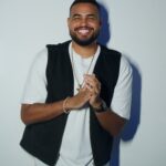 Yan, um dos principais nomes da nova geração do pagode, faz estreia em Aracaju com pocket show