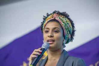 Bolsonaristas ofendem memória de Marielle Franco em ato no Rio