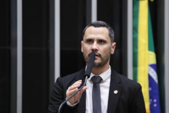Cleitinho Azevedo é eleito governador de Minas Gerais no 1º turno