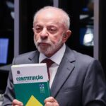 Lula faz campanha em MG e celebra fim da jornada 6×1