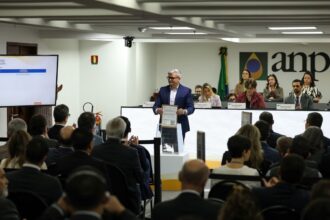Maior leilão do pré-sal termina com sete dos 13 blocos arrematados