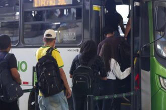 Prefeituras e estados devem garantir transporte gratuito no 2° turno