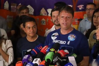Reeleito em SP, Tarcísio promete mais entregas para o próximo mandato