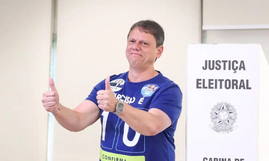 Tarcísio é reeleito governador de São Paulo