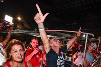 Fábio Mitidieri encerra disputa reeleito e celebra avanço de Lula em Sergipe