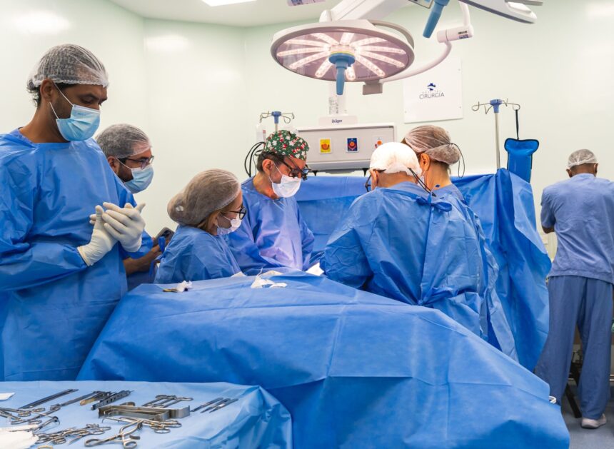 Hospital de Cirurgia realiza cirurgia rara em criança sergipana